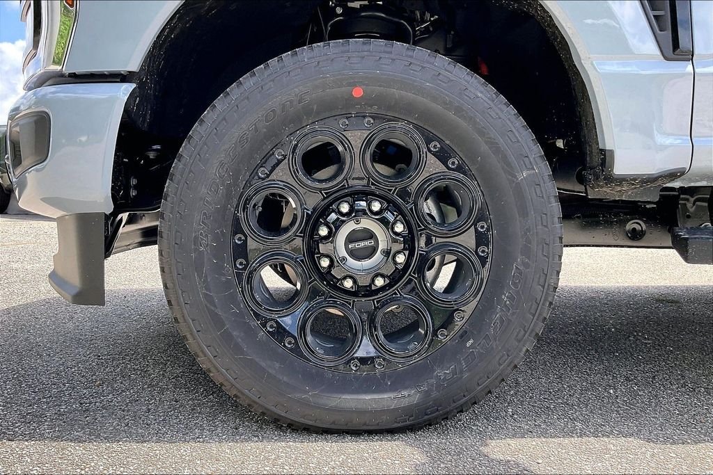New 2026 Ford Super Duty F-250 Lariat 4D Crew Cab