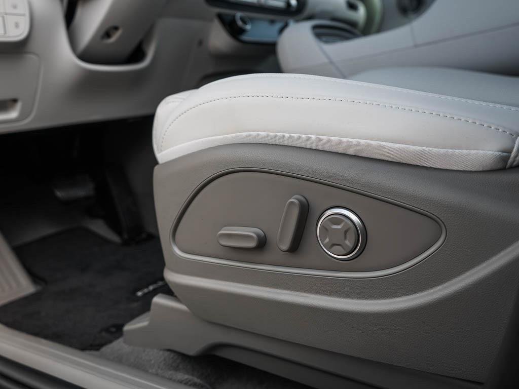 New 2026 Ecotronic Gray Pearl Hyundai SEL Premium 8P AWD image 46