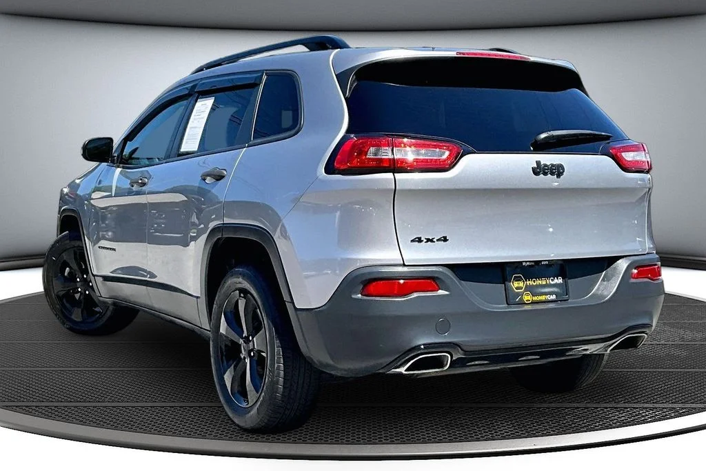 Certified Used 2017 Silver Jeep Sport image 4