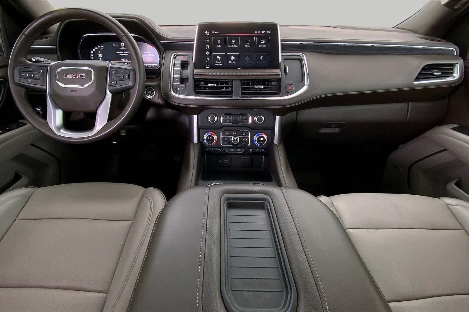 Used 2023 Pearl Beige Metallic GMC SLT image 17