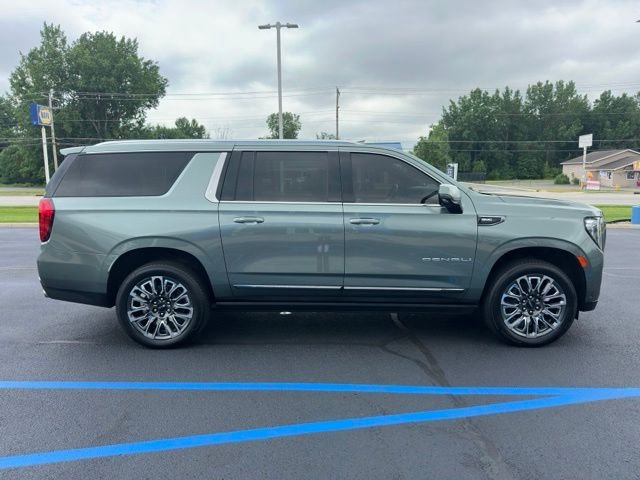 Used 2024 Green GMC Denali Ultimate image 6