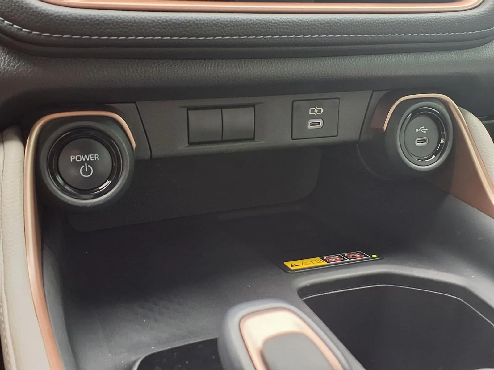 Used 2024 Wind Chill Pearl Toyota MAX Limited image 13
