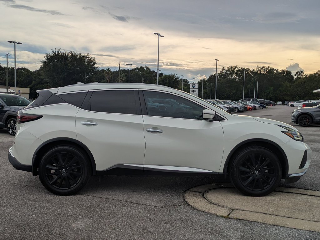 Used 2020 White Nissan Platinum image 6