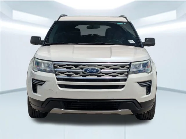 Used 2018 White Ford XLT image 10