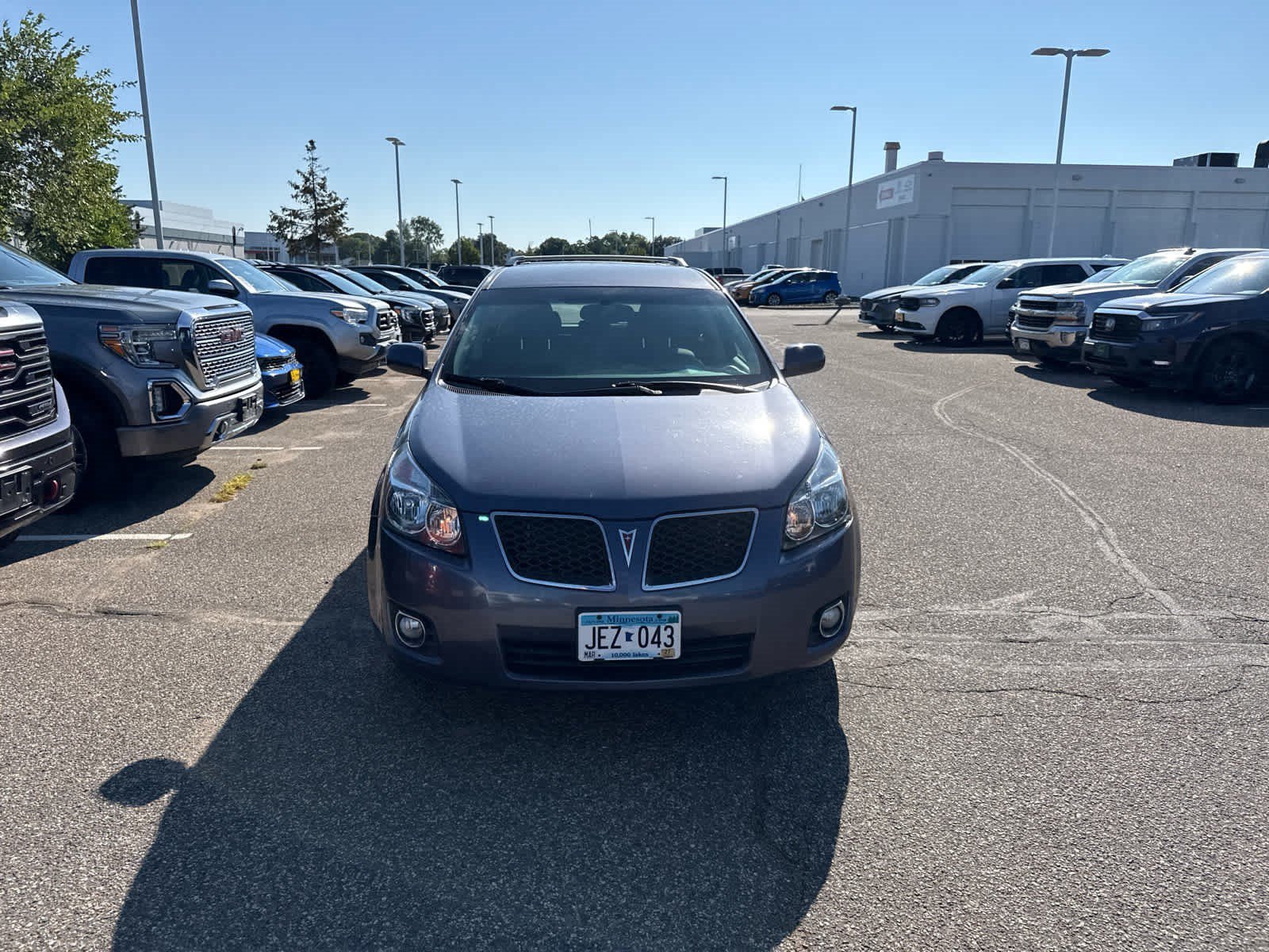Used 2009 Pontiac Vibe AWD with VIN 5Y2SM67089Z453250 for sale in Brooklyn Center, MN
