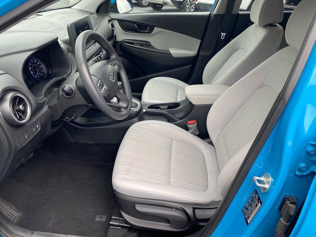 Used 2022 Teal Isle Hyundai SEL image 9