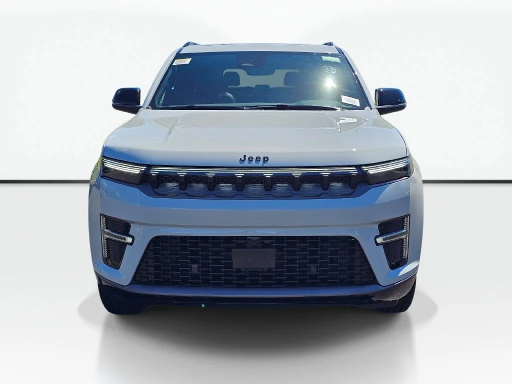 New 2026 Ghost Exterior Paint Jeep Limited Altitude image 2