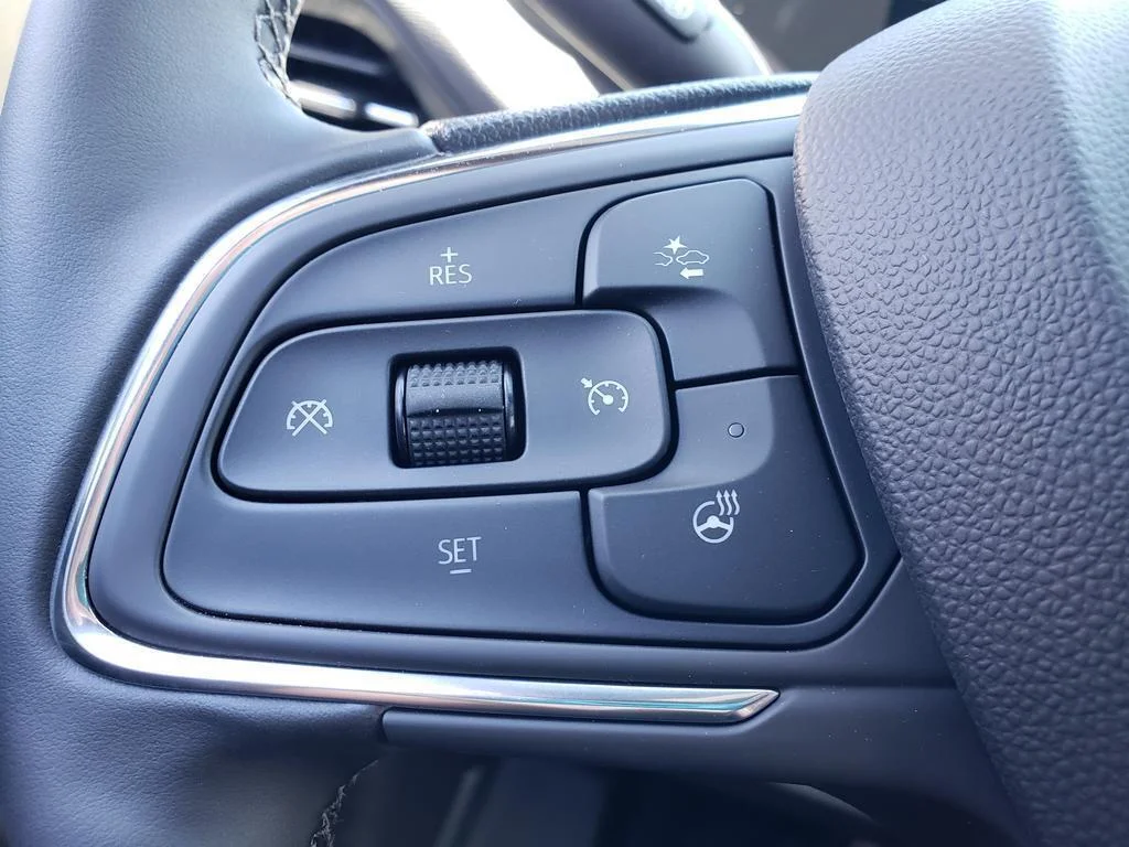 New 2026 Summit White Buick Preferred image 18