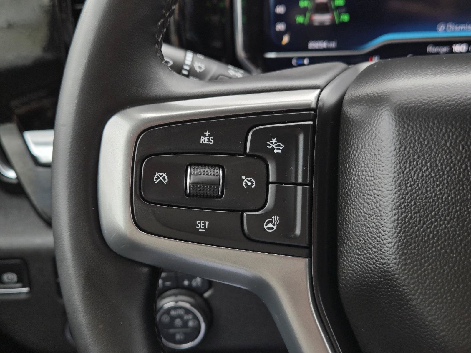 Used 2025 Summit White Chevrolet LT image 12