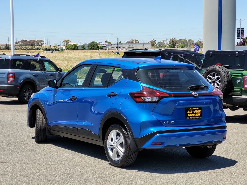 Used 2024 Blue Nissan S image 6