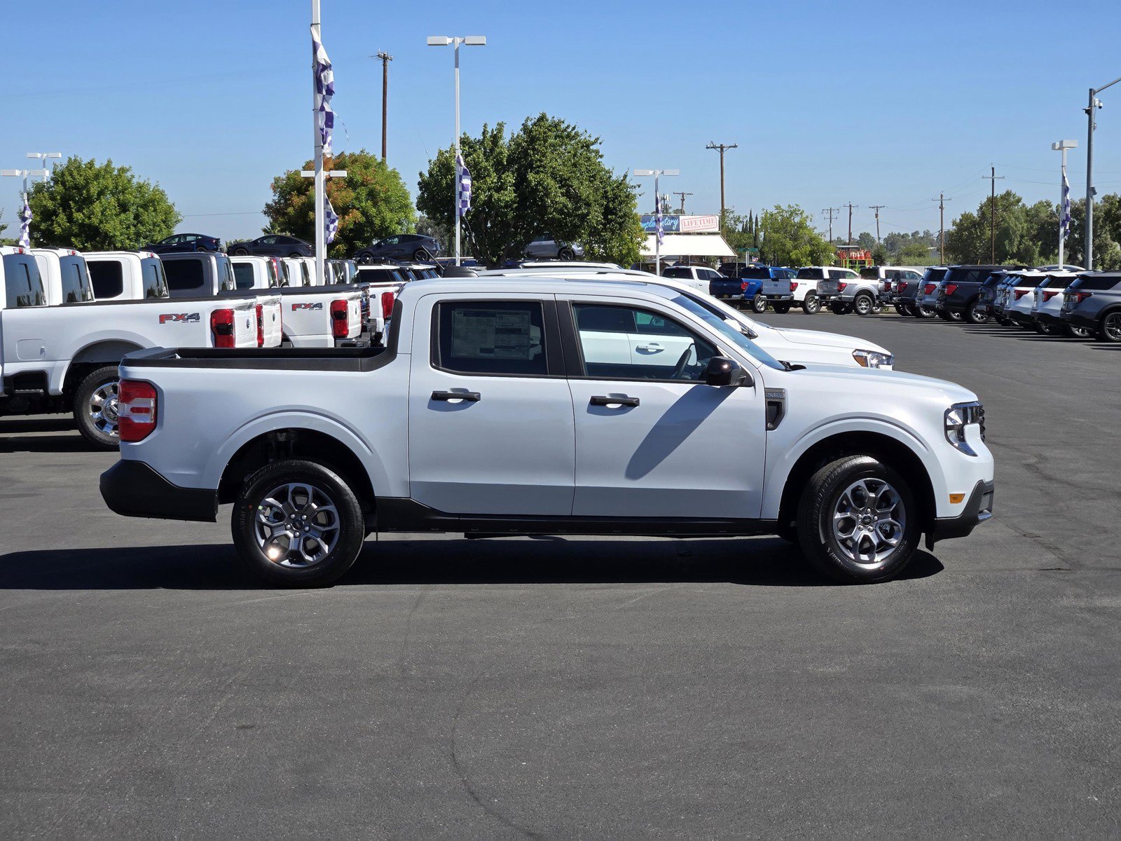 New 2026 Space White Metallic Ford XLT image 3