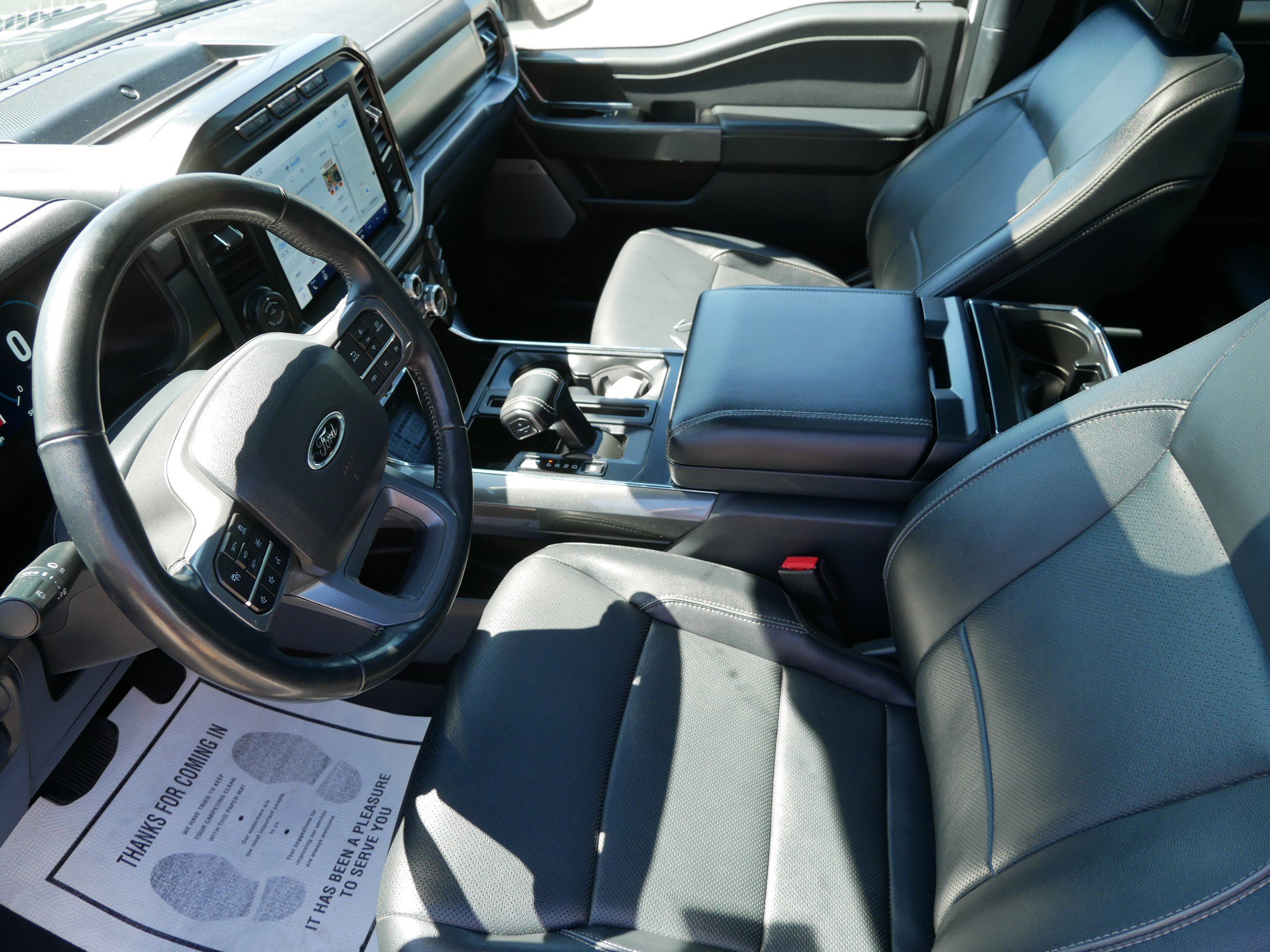 Used 2022 White Ford LARIAT image 11