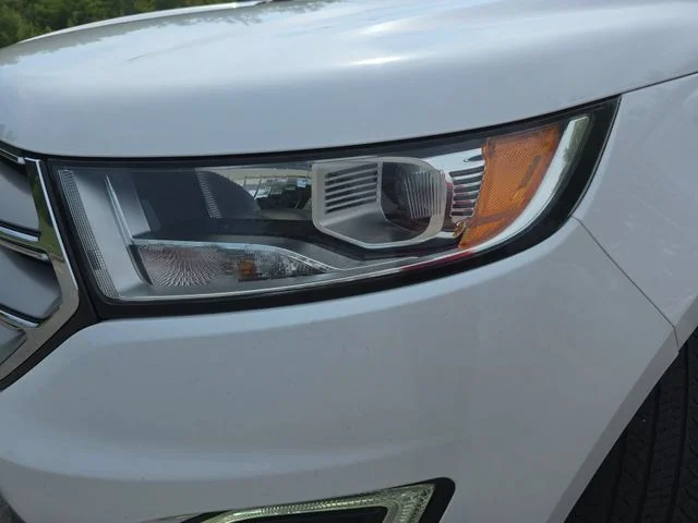 Used 2015 White Ford SEL image 30