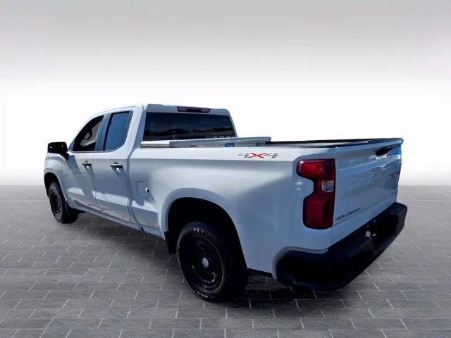 Used 2022 SUMMIT WHITE Chevrolet Work Truck image 5
