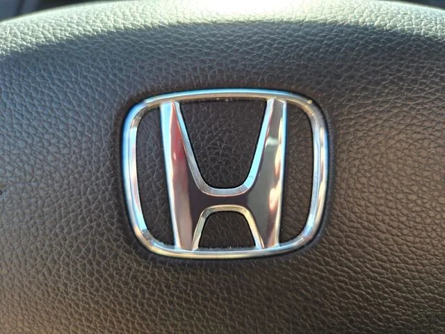 Used 2023 White Honda RTL-E image 33