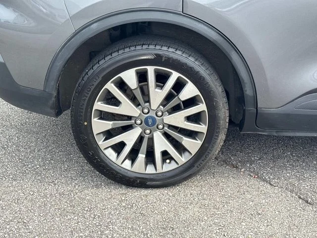 Used 2022 Gray Ford Titanium image 12