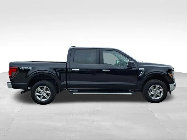 Used 2025 Black Ford XLT image 13
