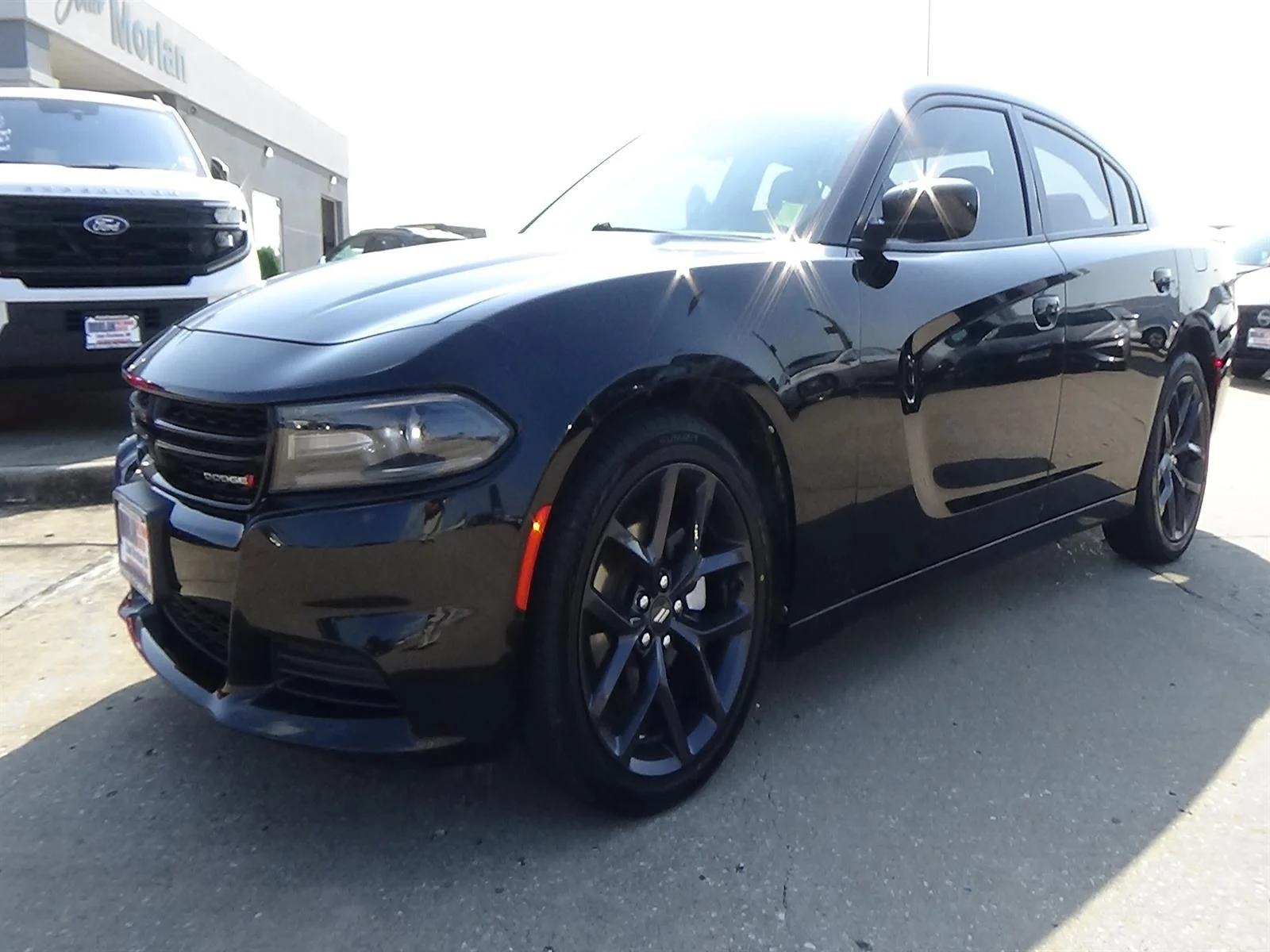 Used 2021 Pitch Black Clear Coat (px8) Dodge SXT image 2