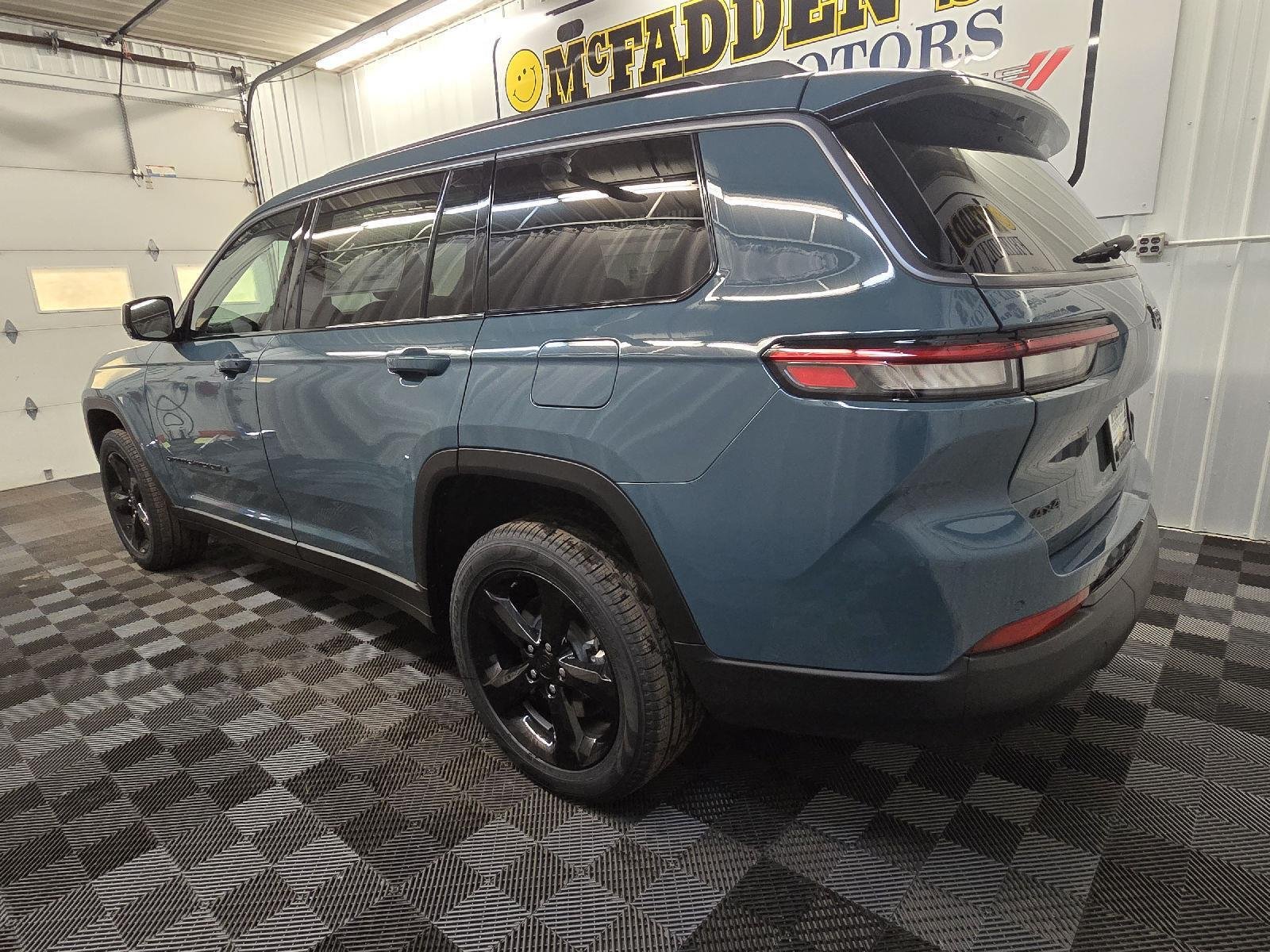 New 2026 Steel Blue Exterior Paint Jeep Limited image 10