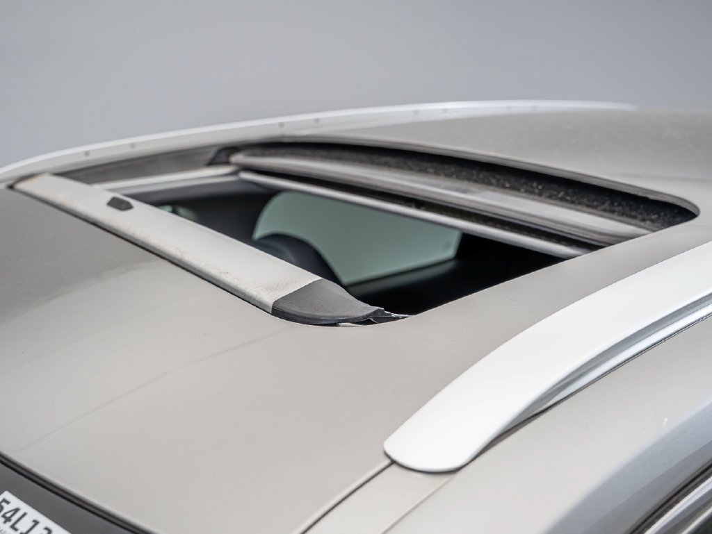 Used 2020 Atomic Silver Lexus 350 image 14