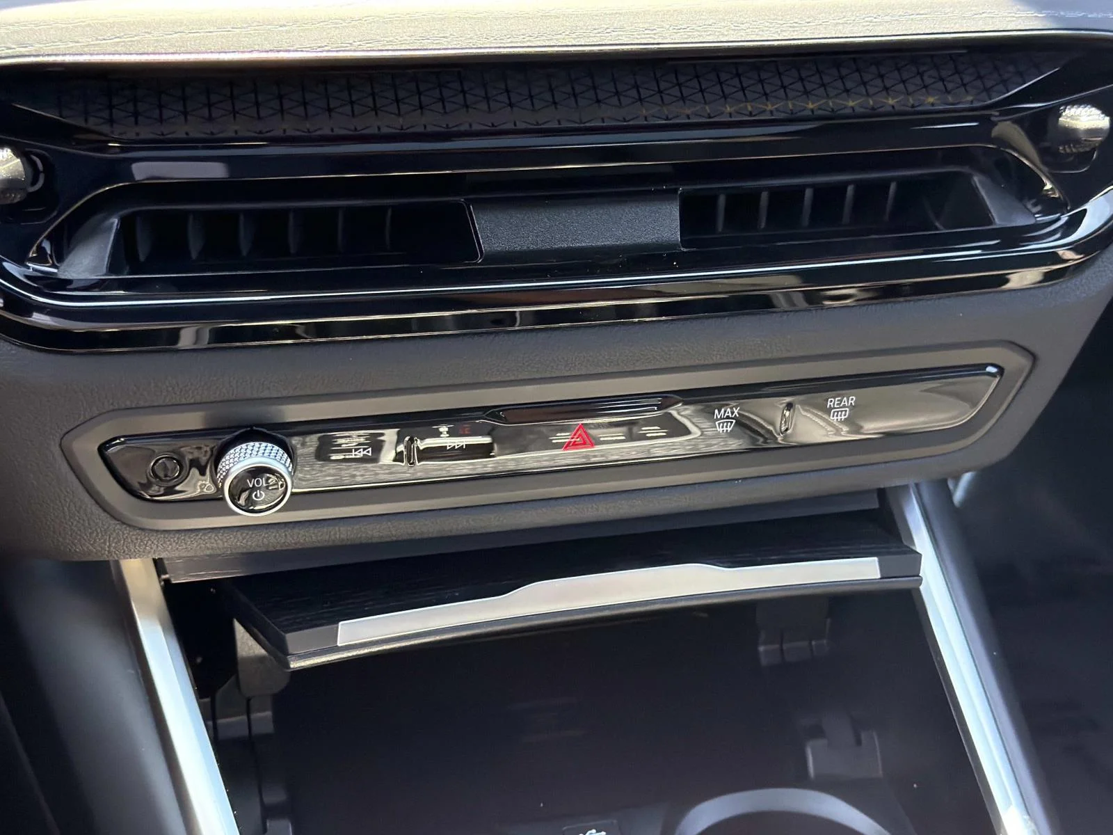 New 2026 Skyscraper Grey Metallic BMW 330i NA image 20