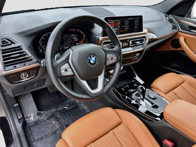 Used 2023 Black BMW sDrive30i image 9