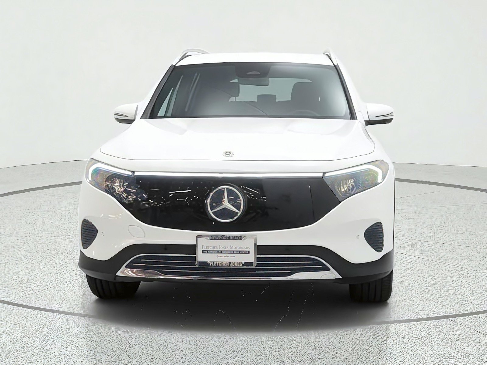 Certified Used 2025 Polar White Mercedes-Benz EQB 250+ SUV image 2