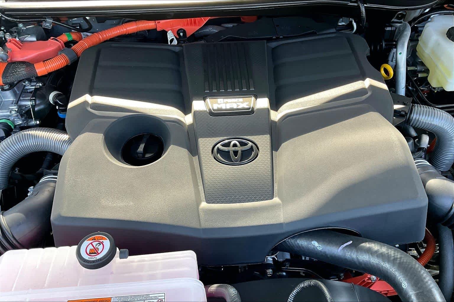 2026 Toyota Tundra Platinum - Photo 17