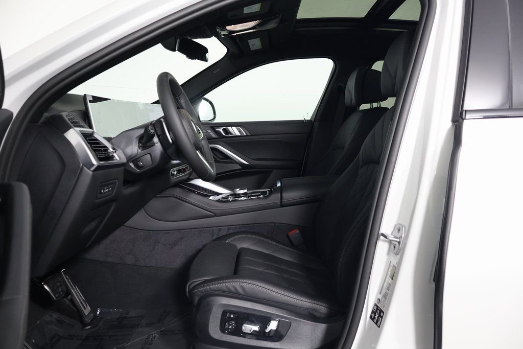 New 2027 Mineral White Metallic BMW xDrive40i image 5