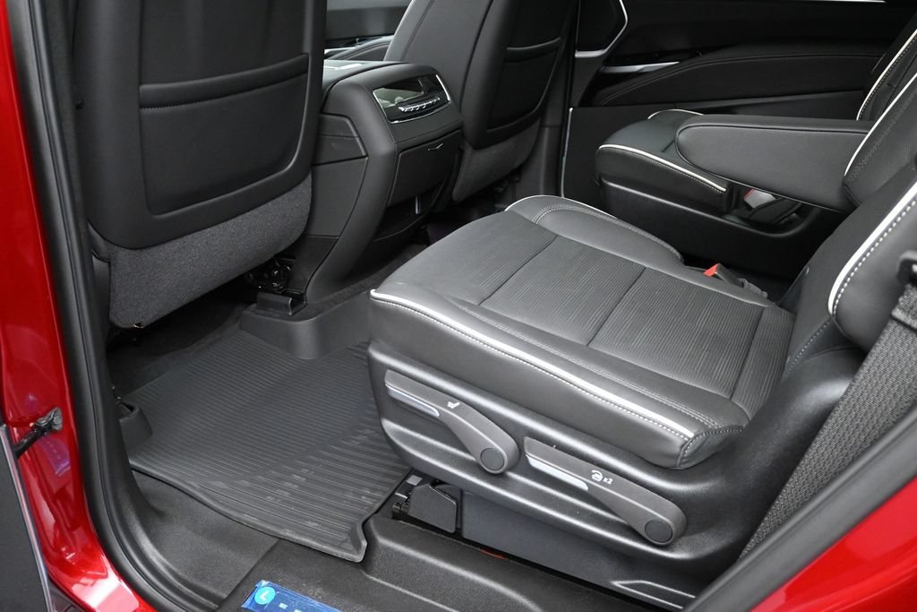 2026 Cadillac Escalade Sport - Photo 11