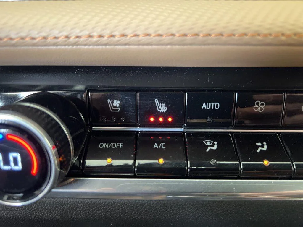 Used 2025 Blue Metallic Chevrolet ACTIV image 17