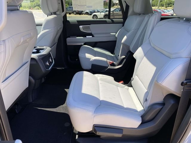 New 2026 Glacier Gray Metallic Tri-Coat Ford Platinum image 11