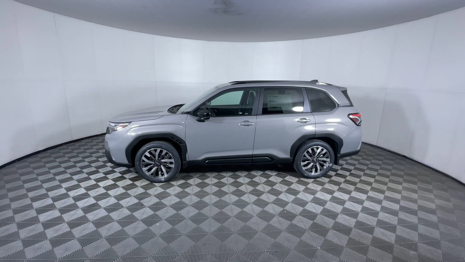 New 2026 RIVER ROCK PEARL Subaru Touring image 5