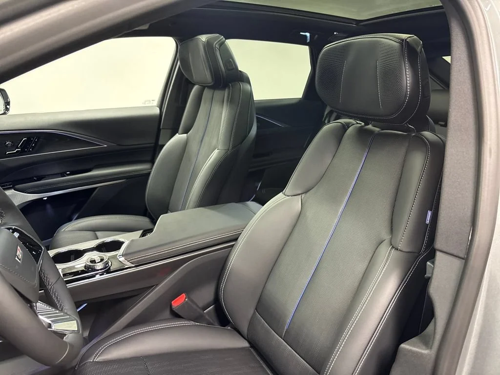New 2026 Argent Silver Metallic Cadillac V-Series image 29