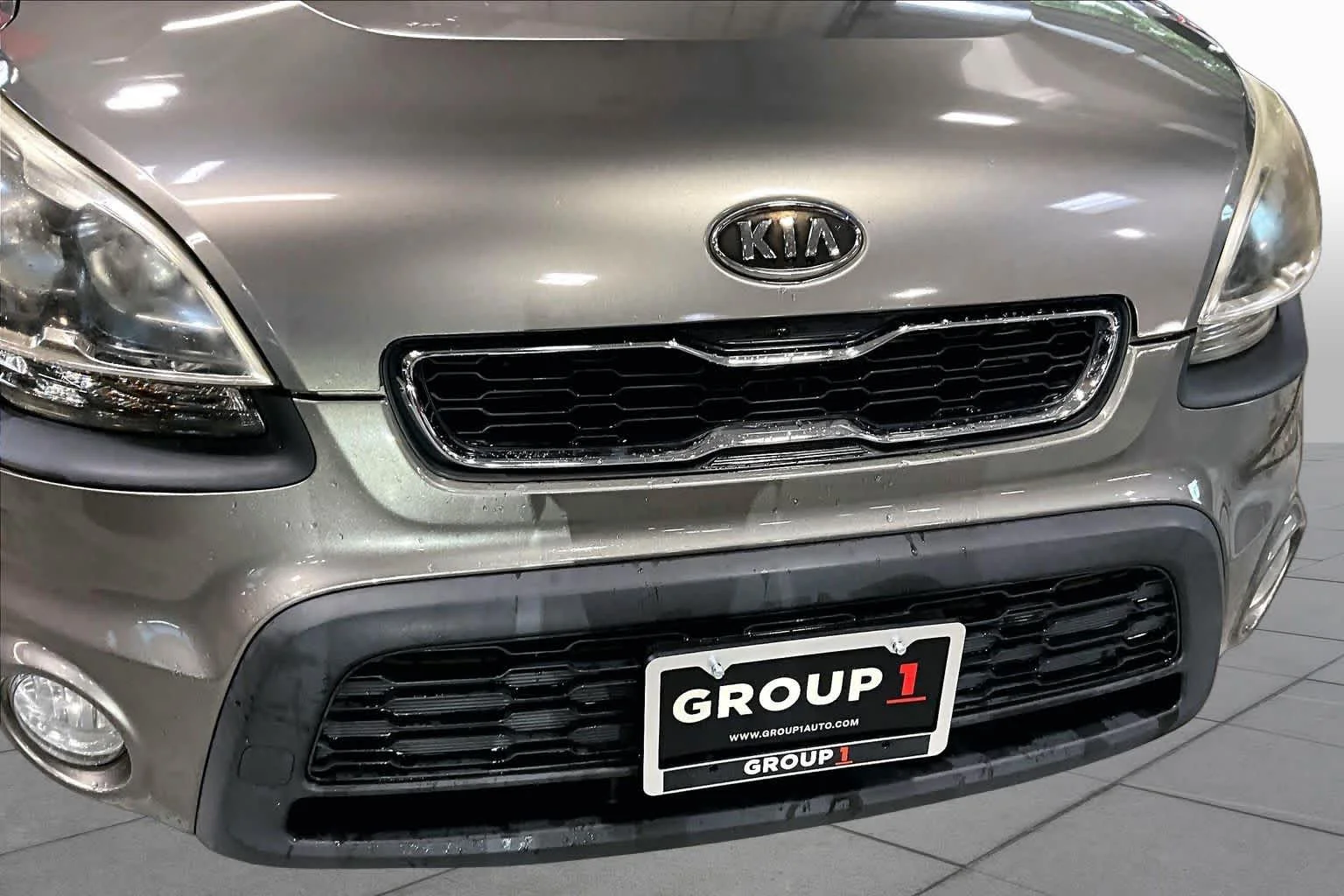 Used 2012 Titanium Pearl Metallic Kia + image 28