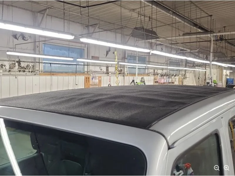 Used 2023 Silver Zynith Clearcoat Jeep Sahara image 6