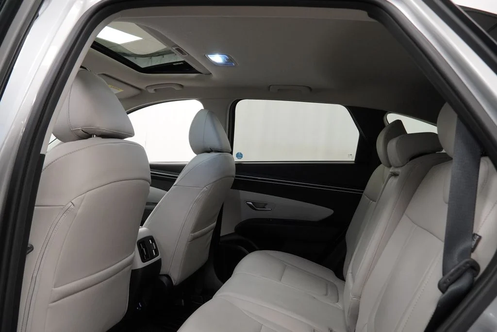 Used 2024 Silver Hyundai SEL image 21