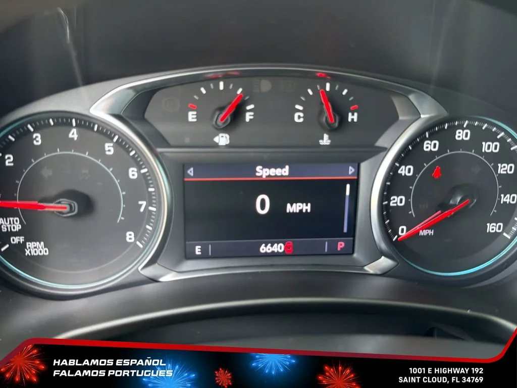 Used 2023 Summit White Chevrolet RS image 17