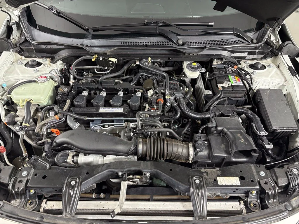 Used 2018 White Honda Si image 43