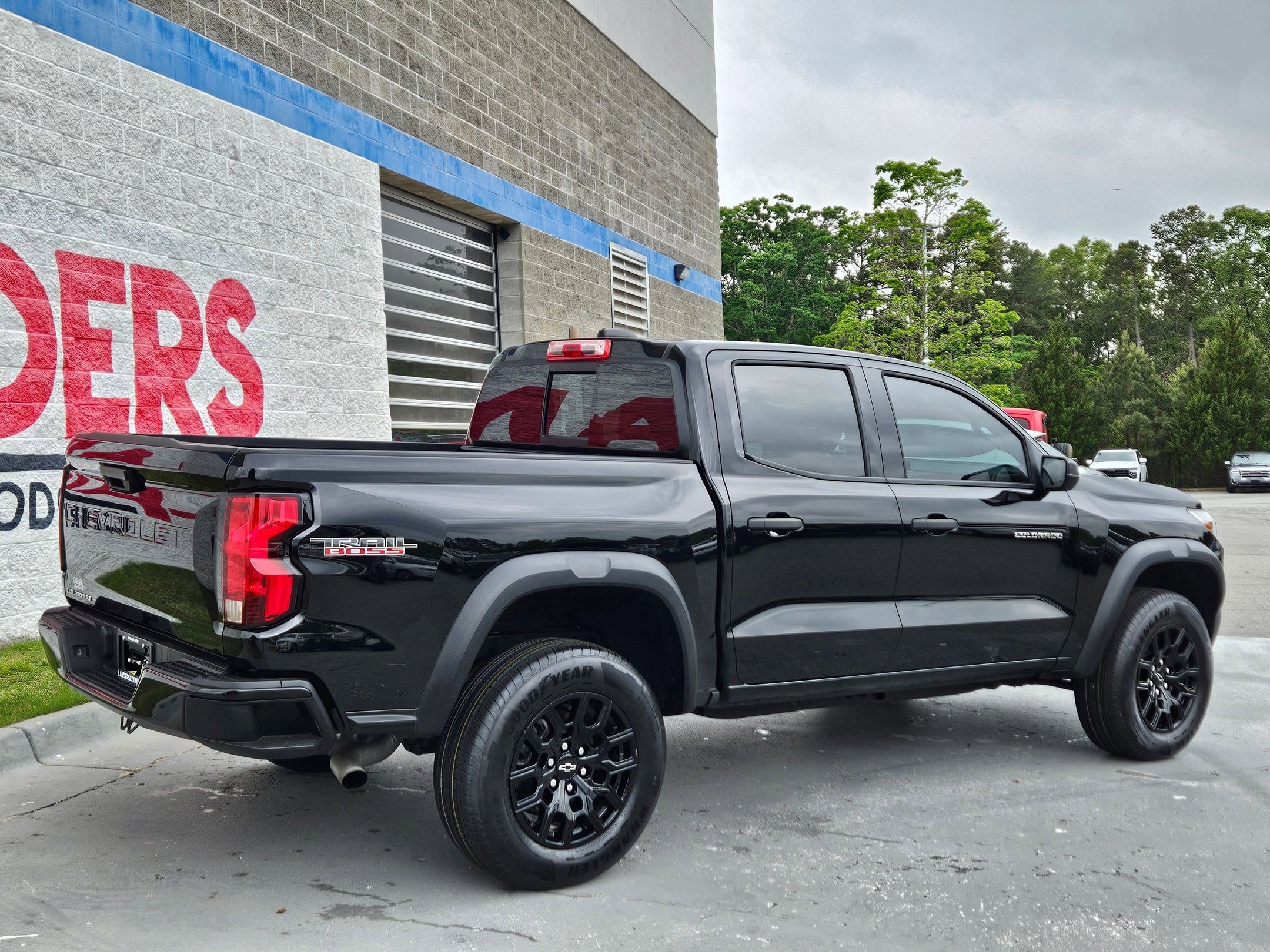 Used 2023 Black Chevrolet 4WD Trail Boss image 7