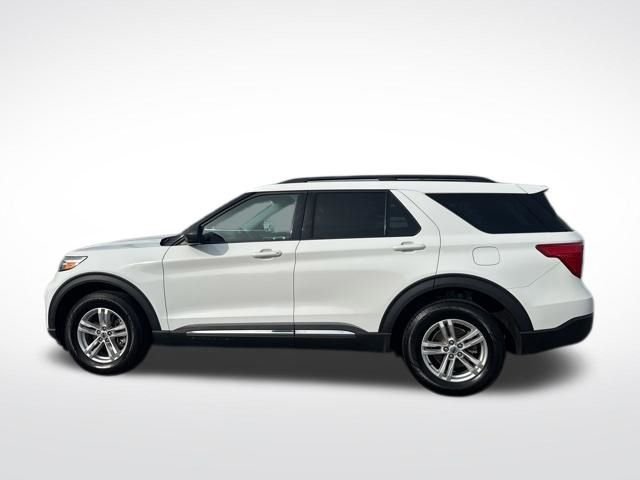 Used 2023 White Ford XLT image 2