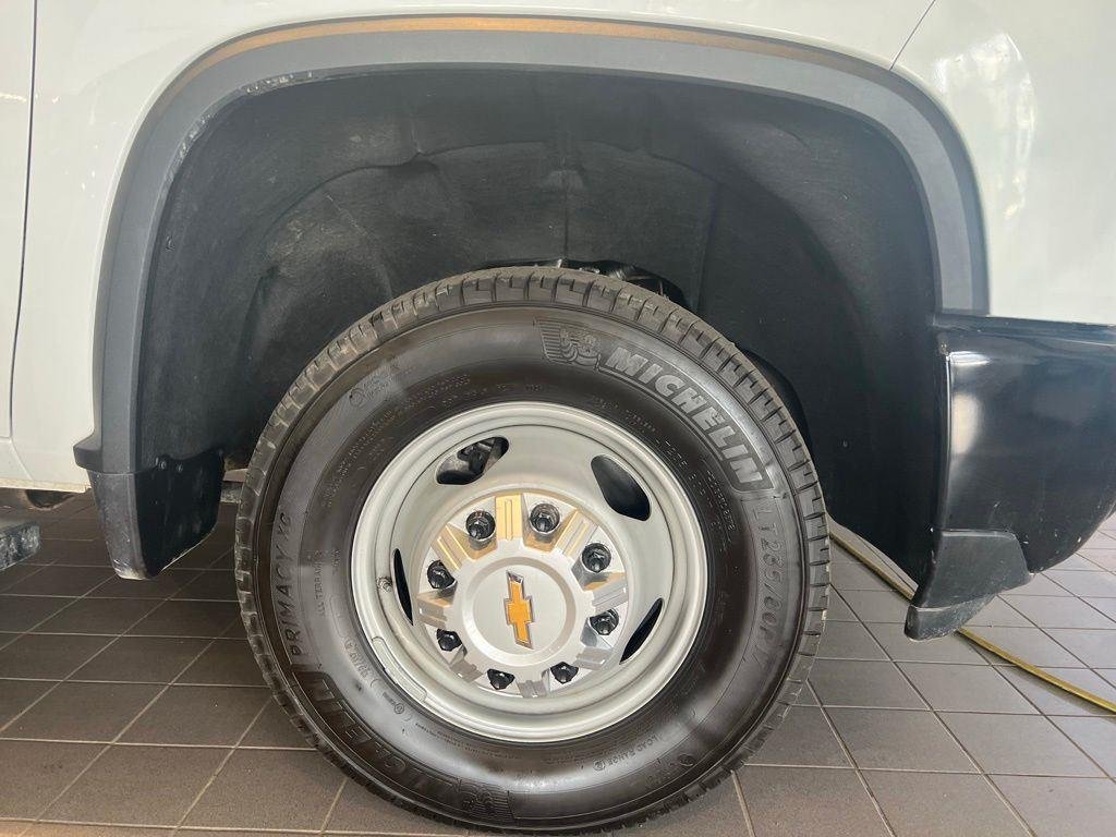Used 2024 Summit White Chevrolet Work Truck image 12