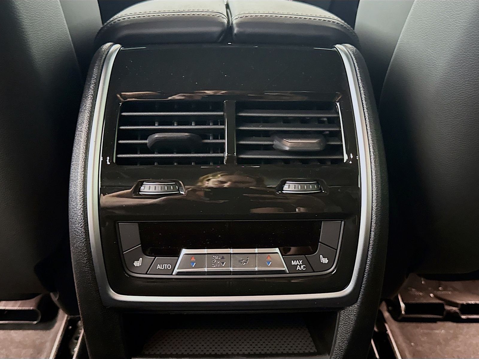 2026 BMW X5 40i - Photo 27