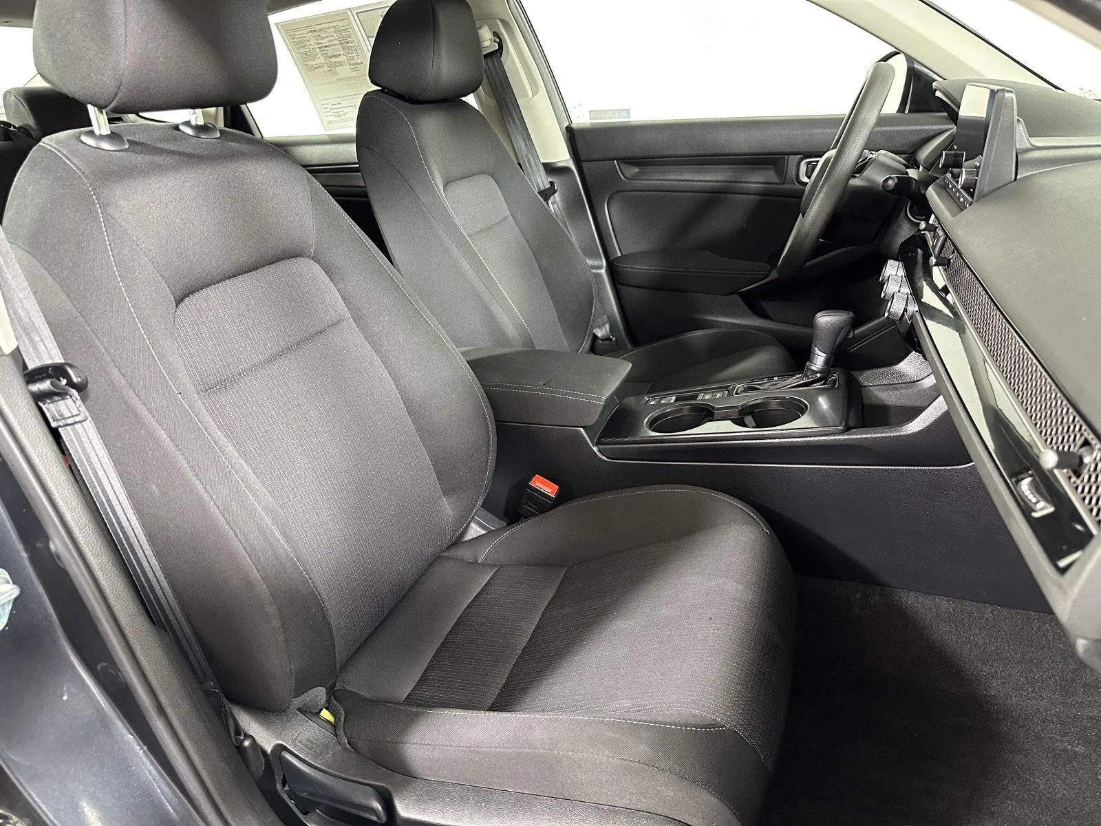 Used 2023 Meteorite Gray Metallic Honda LX image 7