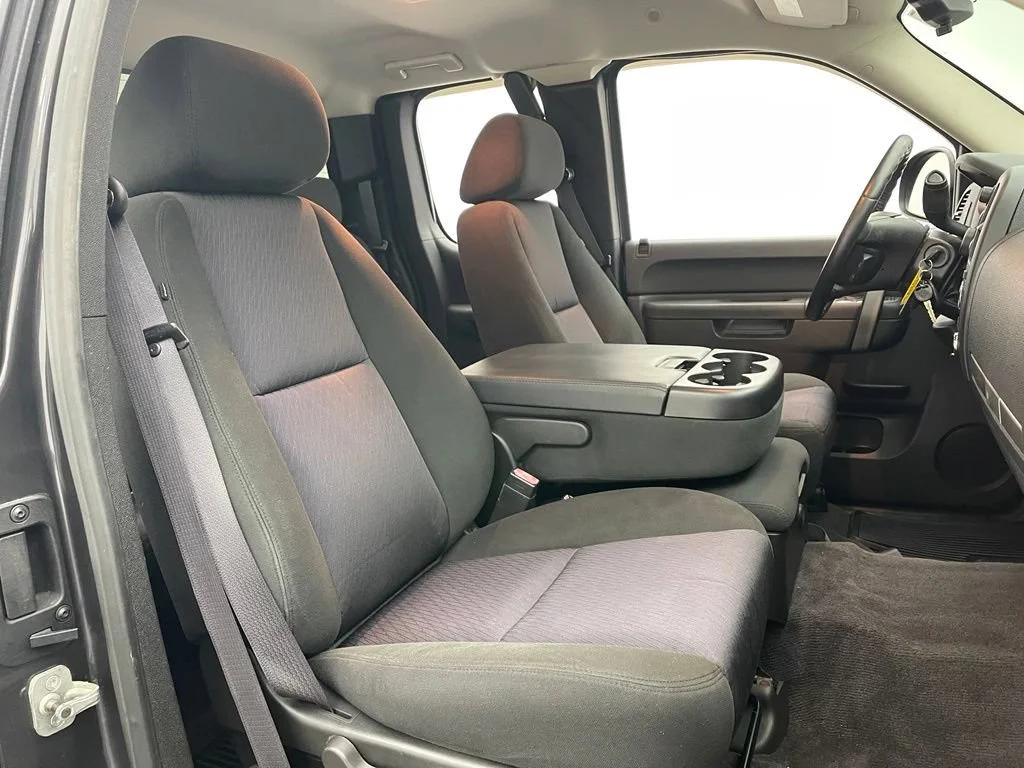 Used 2010 TAUPE GRAY METALLIC Chevrolet LT image 27