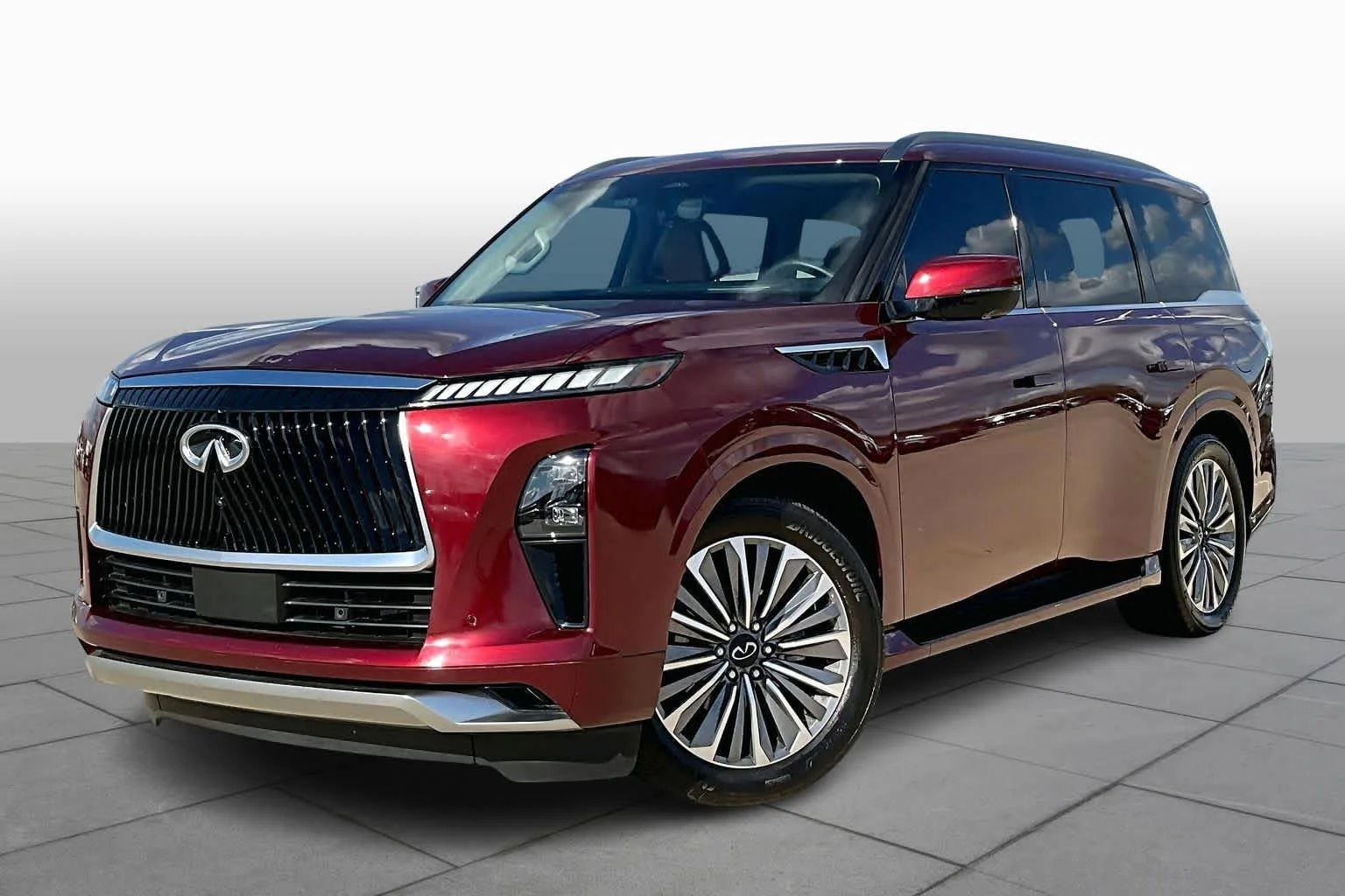 2025 INFINITI QX80 Sensory 4WD's photo