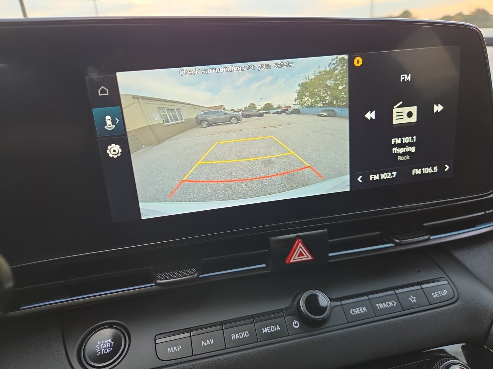 2025 Hyundai Elantra Blue - Photo 20