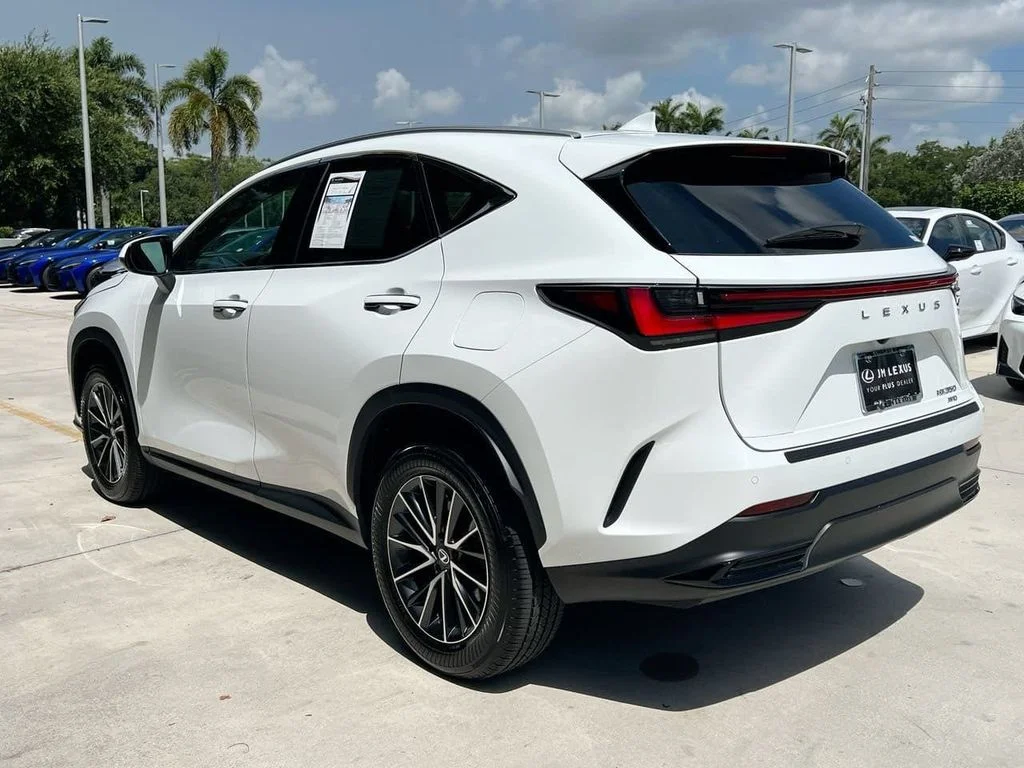 Certified Used 2026 ULTRA WHITE Lexus 350 Premium image 5