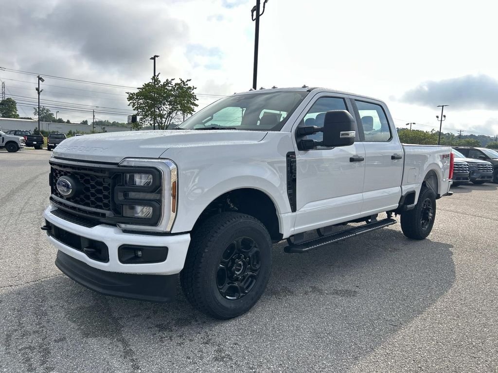 New 2026 Oxford White Ford XL image 8