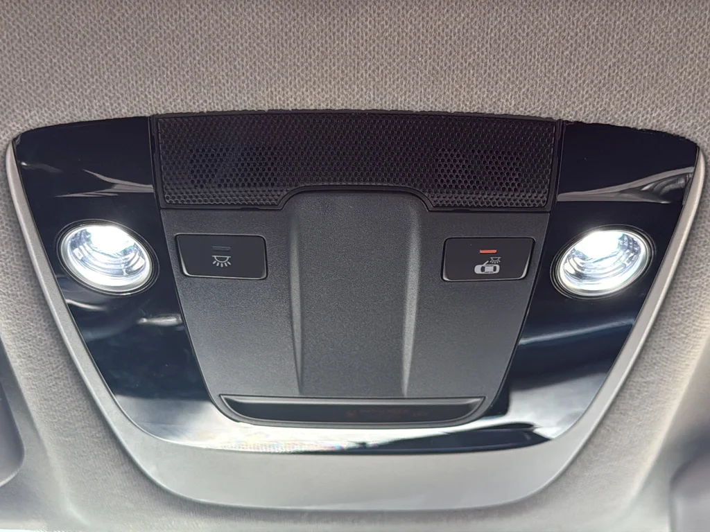 Used 2023 Blue Kia S image 17